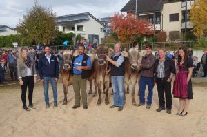 0001k-mitte Miss Neuenkirch rechts Vicemiss Whiskey WITRA T.Muff links 3.Rang Jan JAMAL Fredi Zwissig